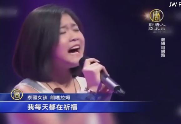 タイの天才少女「テレサ・テンの生まれ変わり」