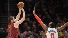 ＮＢＡ＝キャバリアーズのラブ、左手の骨折で長期離脱