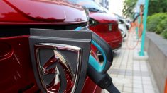 焦点：ＥＶ普及の鍵、充電規格戦争を制するのはどこか