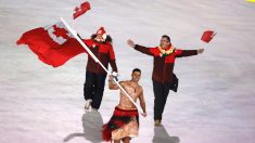 五輪＝極寒の開会式、上半身裸のトンガ旗手に拍手