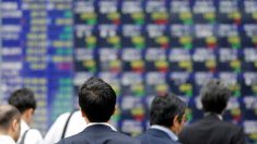 日経平均は反発、米金利上昇一服で買い戻し　出来高は今年最低