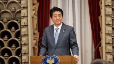 黒田日銀総裁の金融政策「間違ってない」＝安倍首相