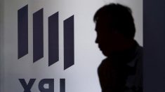 前場の日経平均は続落、貿易戦争への懸念や日銀総裁発言が重し