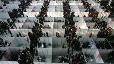 中国大卒者数、過去最高の820万人、当局「失業率上昇の恐れ」