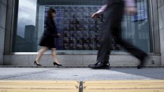 日経平均は続落、米株大幅安受け一時300円超安　朝安後は下げ幅縮小