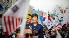 韓国の朴前大統領に懲役24年の判決、収賄や職権乱用などで