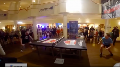こんなにおもしろいの？！ 白熱してしまう「ヘディング卓球」
