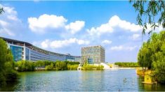 びっくり！ 教室と教室の直線距離が700メートルもある大学