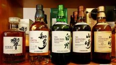 サントリーＨＤ、「白州12年」「響17年」の販売休止へ　原酒不足