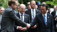 日米財務相、北朝鮮情勢を協議　ＦＴＡや為替は議論せず