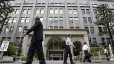 岡本財務次官、信頼回復へ「全力」　今秋にも組織改革案