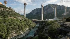 焦点：モンテネグロを悩ませる中国の「行き先のない高速道路」