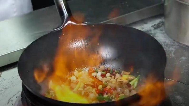 【今日の料理】鶏肉と生唐辛子の中華風炒め物~辛いが旨い!