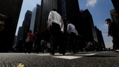 焦点：歯止めかからぬ人件費率低下、消費増税後を懸念する声も