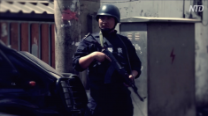 【動画ニュース】新疆で外国人旅行客のスマートフォンに監視アプリ