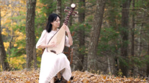 神韻の琵琶奏者 迫害を乗り越えて表現する芸術