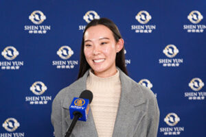 2023年1月17日、ファッションモデルの田中鈴奈さんが川口総合文化センター リリア メインホールで神韻公演を鑑賞（龔安妮／大紀元）