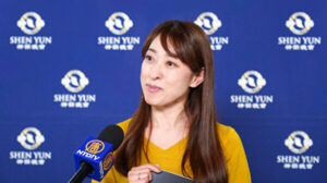 宝塚OGが神韻に感激「夢の世界のよう…中国を象徴する彩り」